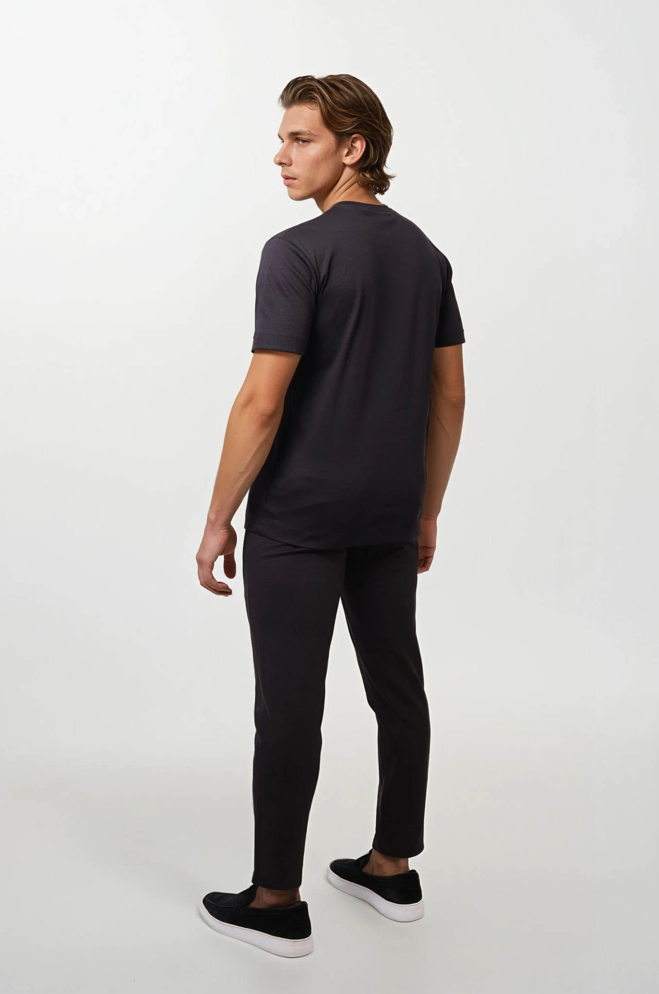 Essential Black glans T-shirt