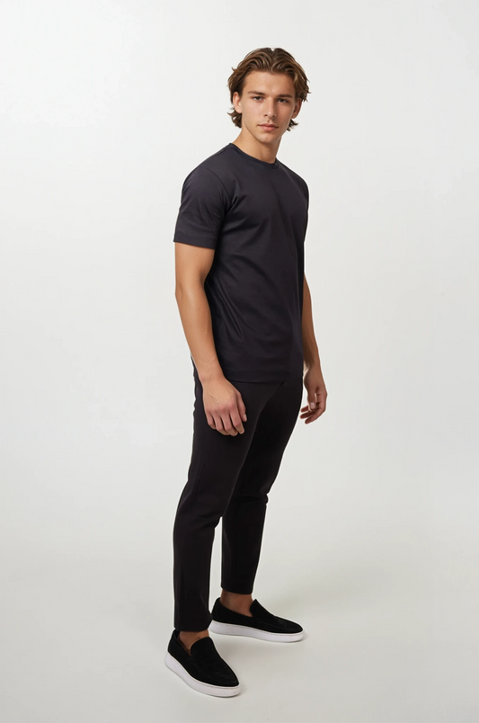 Essential Black glans T-shirt