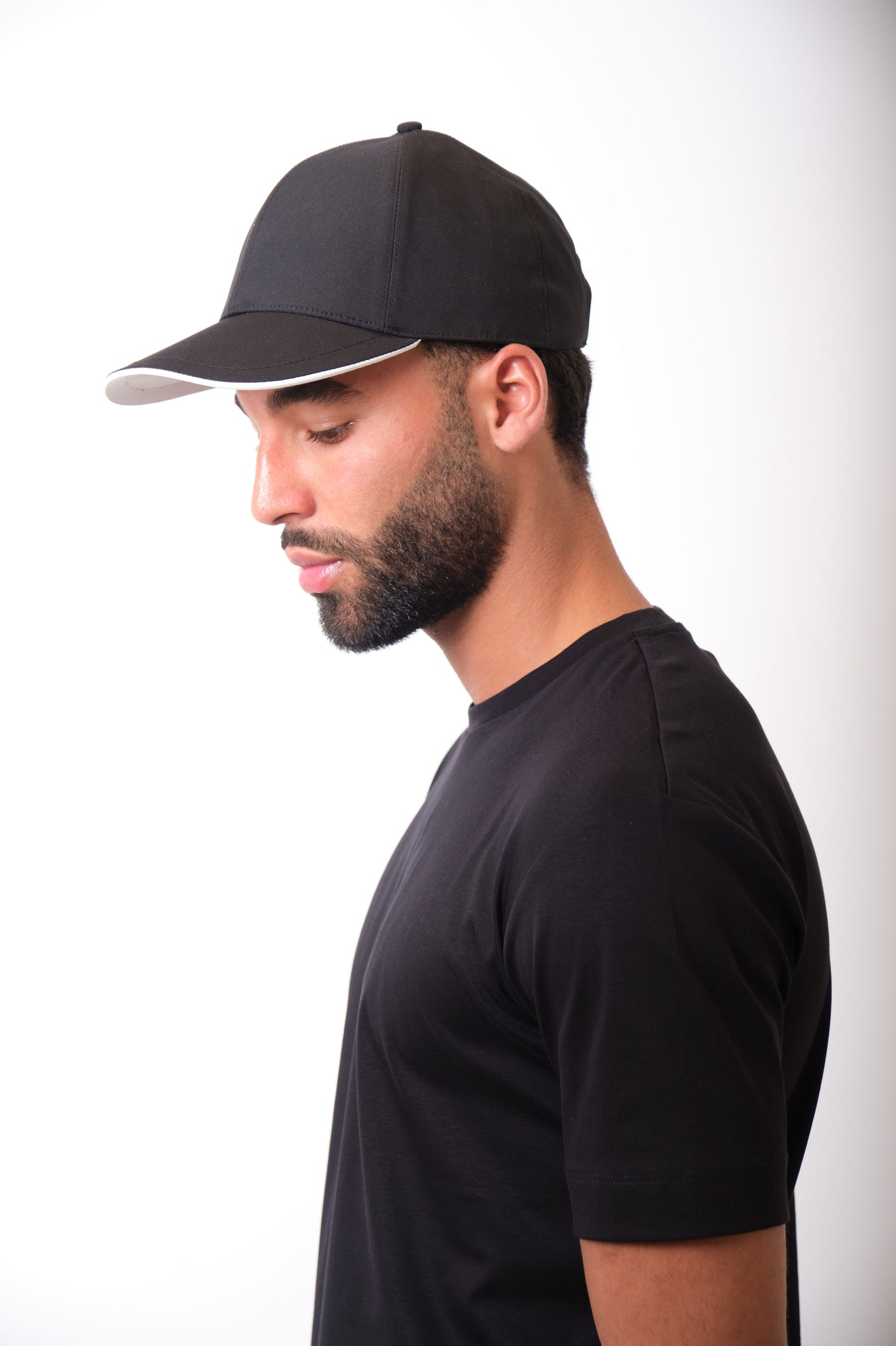 Essential Black Cap